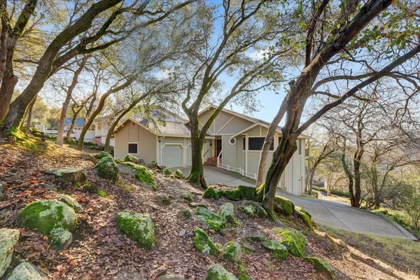 $555,000 | 17572 Long Branch Court, Penn Valley, CA 95946