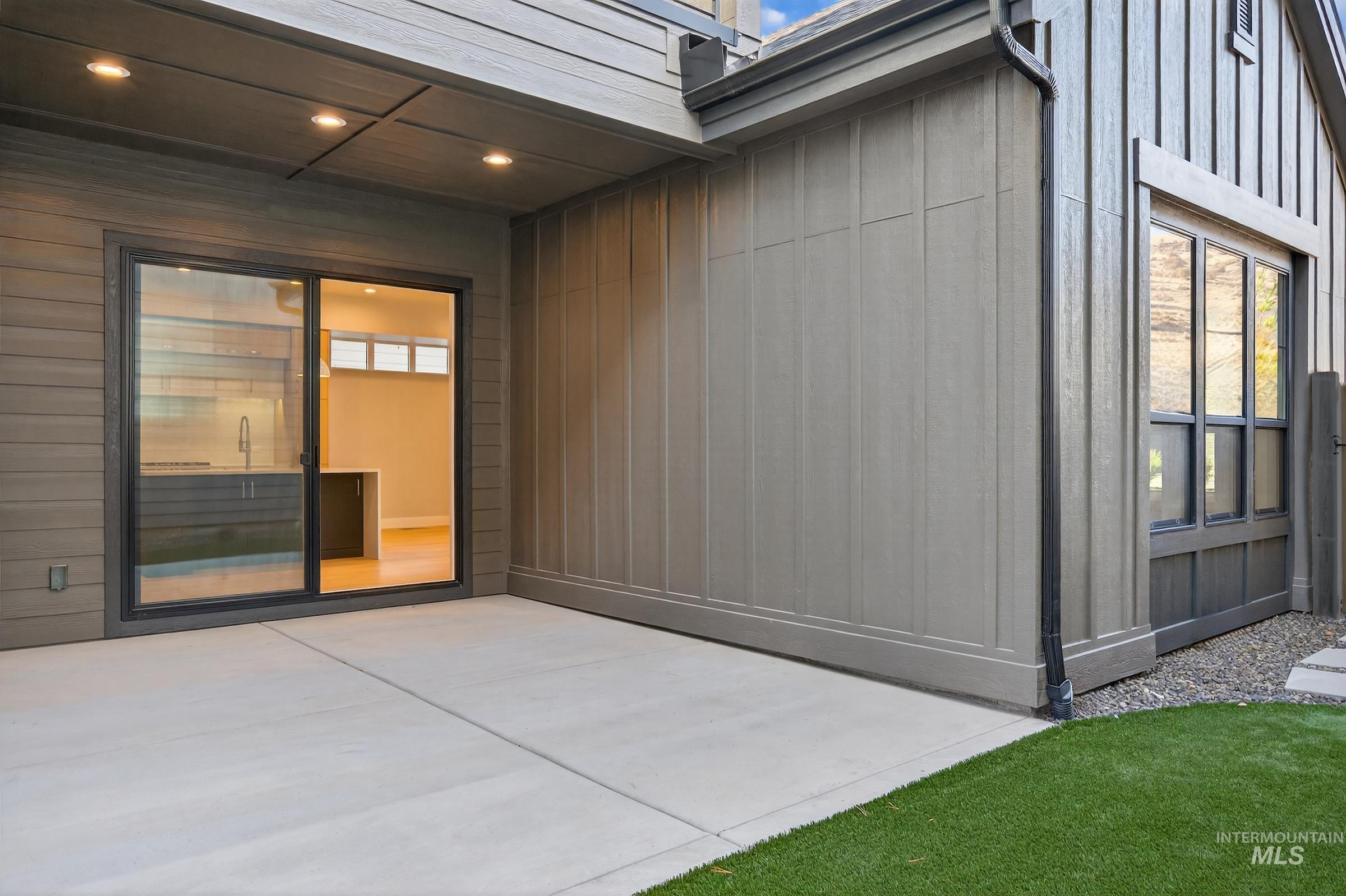 11717 North Rabbitbrush Way Boise, ID 83714 - Photo 20 of 33 View of patio / terrace