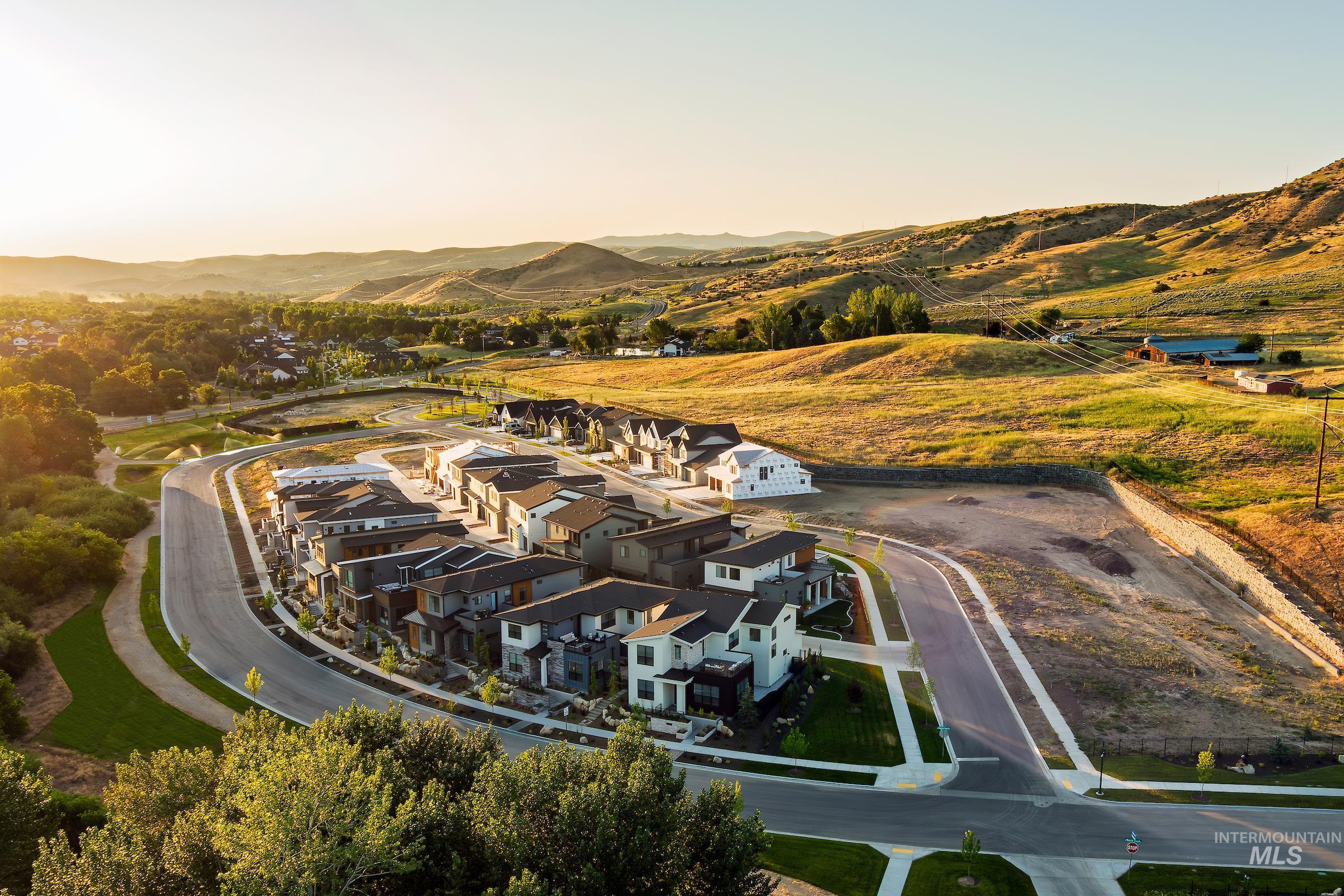11717 North Rabbitbrush Way Boise, ID 83714 - Photo 7 of 33 Aerial view at dusk of a mountain view