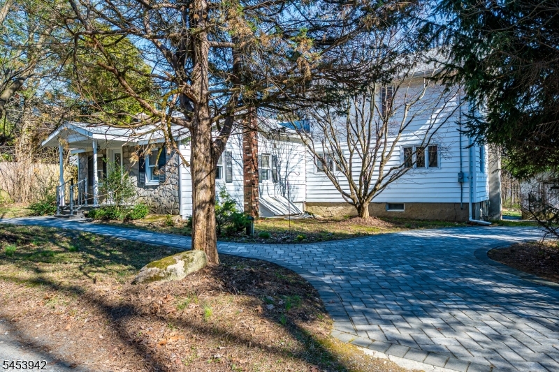 16 Sky Top Road Port Murray, NJ 07865 - Photo 3 of 43 Gallery Image 3