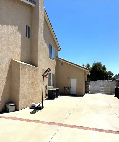 $1,495,000 | 14170 Durazno Avenue, Chino, CA 91710