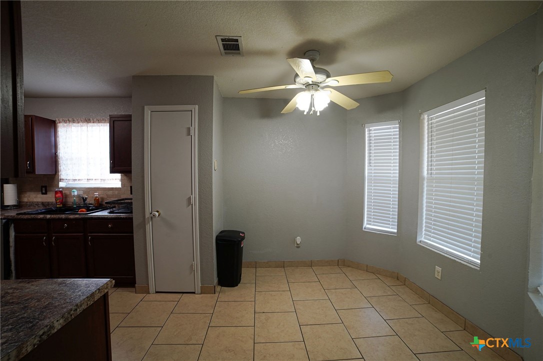 805 James Loop Killeen, TX 76542 - Photo 8 of 31 a view of an empty room with a window