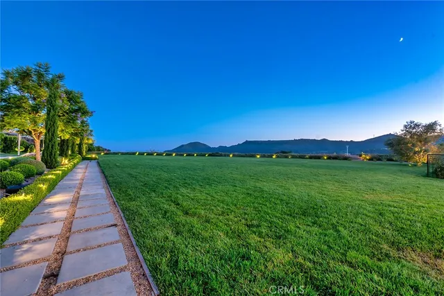 a view of an outdoor space