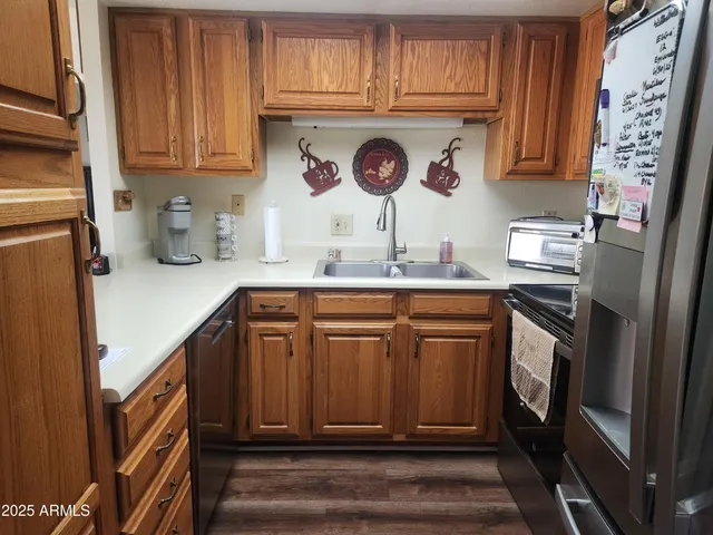 $78,900 | 10330 West Thunderbird Boulevard, Unit B110, Sun City, AZ 85351