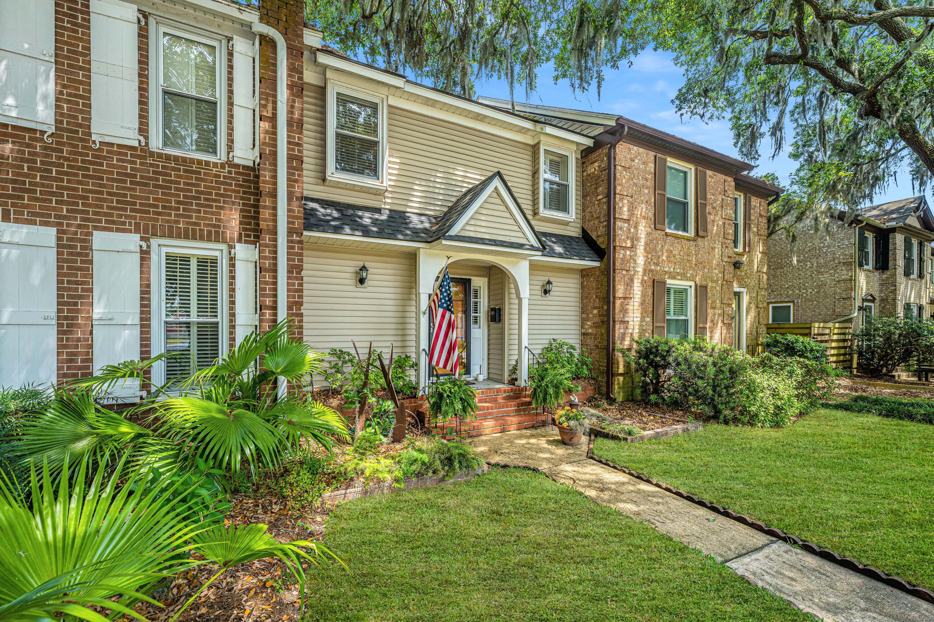 1310 Ashley Hall Road Charleston, SC 29407 - Photo 3 of 29 1310AshleyHallRd03