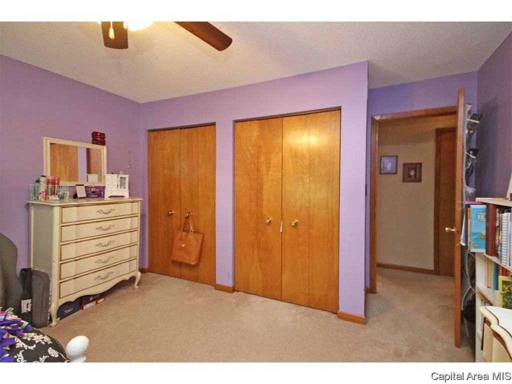 2428 Mayfair Road Springfield, IL 62703 - Photo 13 of 35