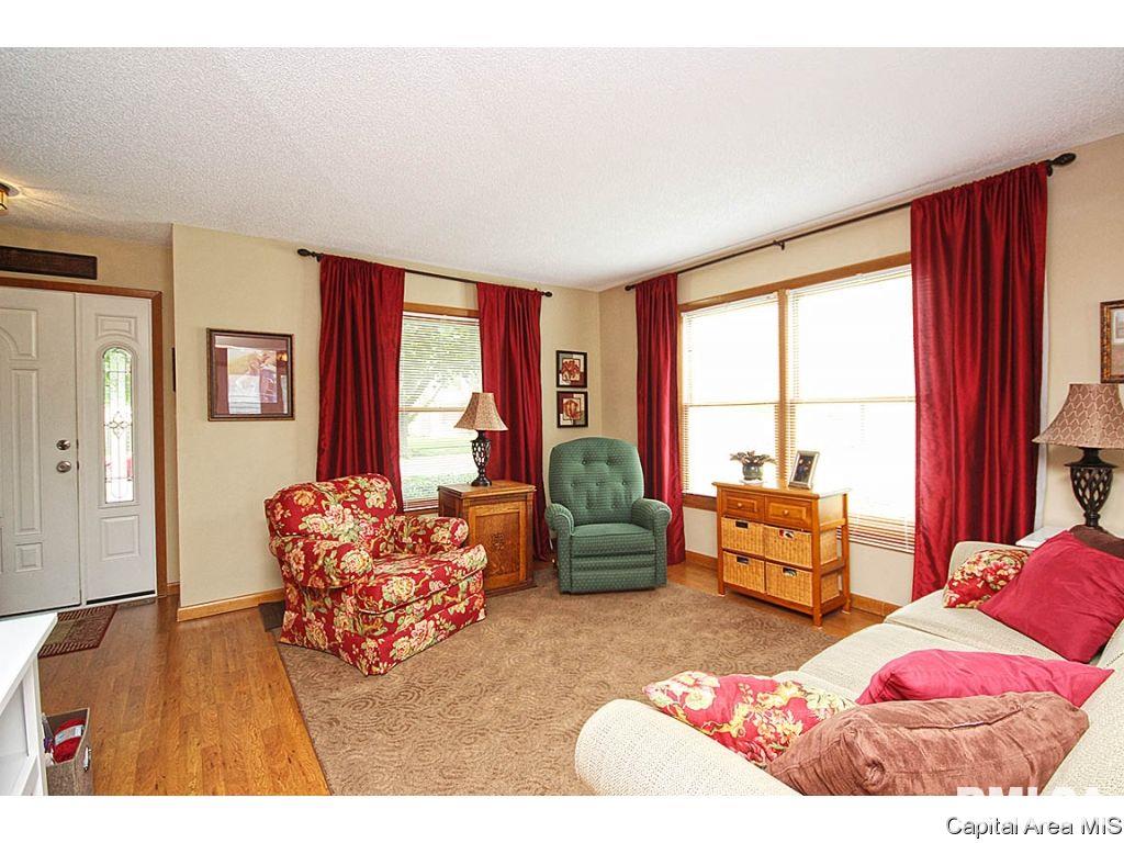 2428 Mayfair Road Springfield, IL 62703 - Photo 5 of 35