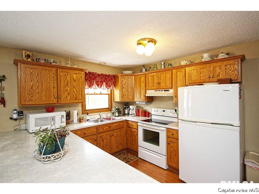 2428 Mayfair Road Springfield, IL 62703 - Photo 7 of 35