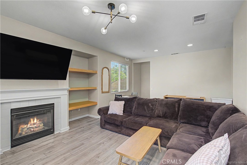 3271 Laval Lane Riverside, CA 92503 - Photo 3 of 36 Gallery Image 3