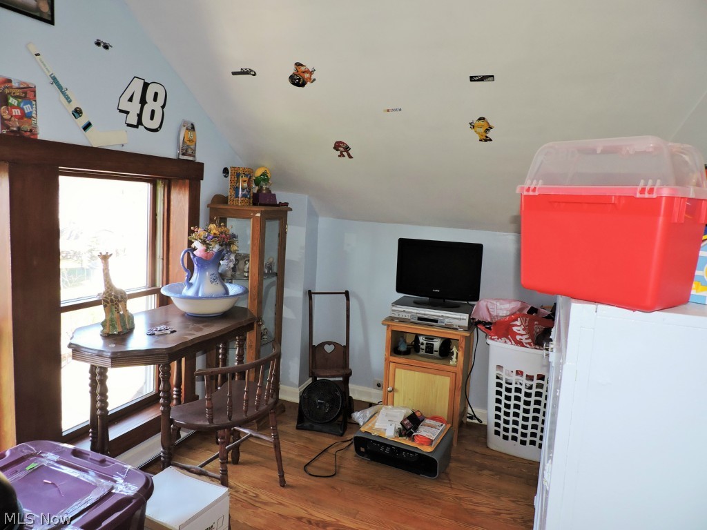 24806 Kennedy Ridge Road North Olmsted, OH 44070 - Photo 15 of 24 Gallery Image 15