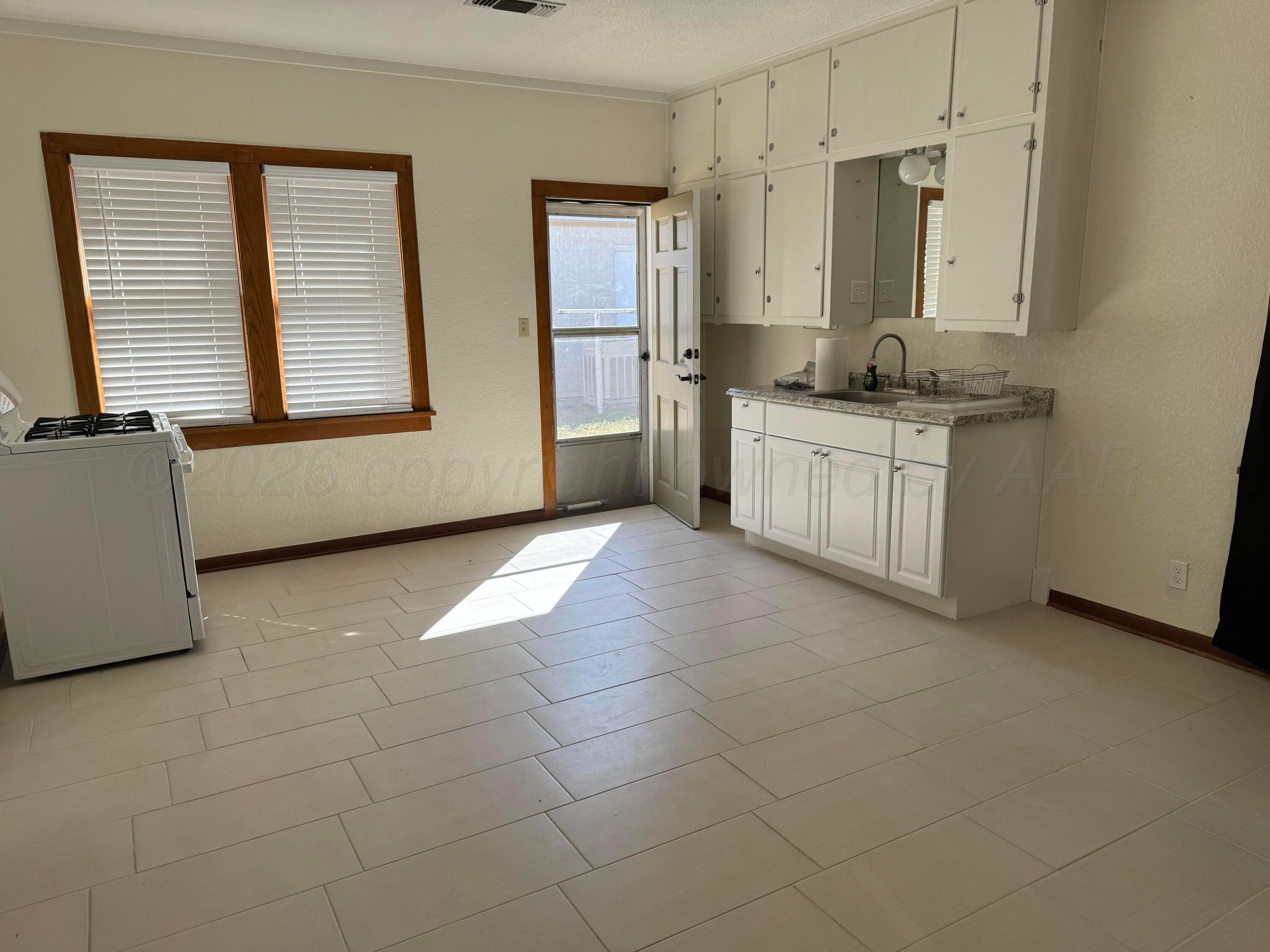 300 North 6th Street Canadian, TX 79014 - Photo 12 of 13 IMG_9125