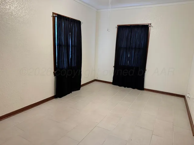 $282,000 | 300 North 6th Street, Canadian, TX 79014