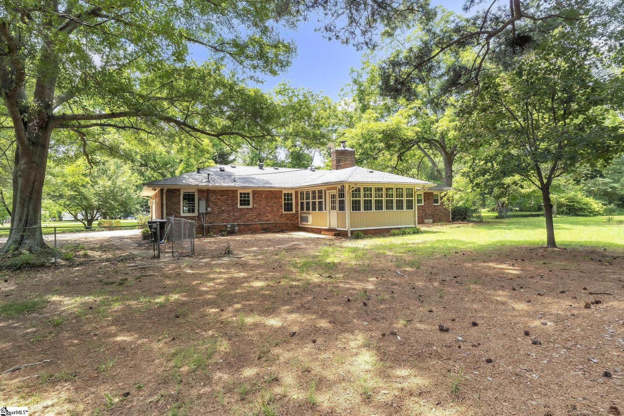 201 Calhoun Road Belton, SC 29627 - Photo 4 of 26