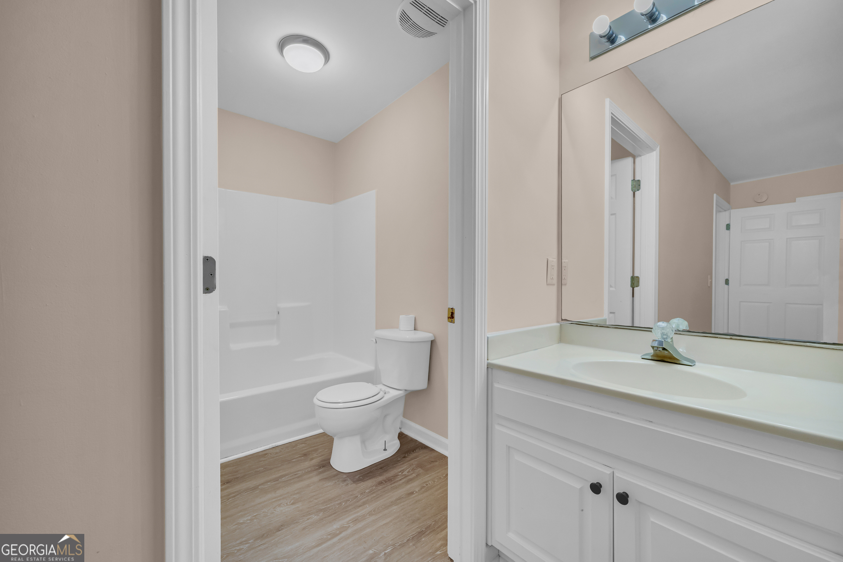 683 Grant Street, Unit I Clarkesville, GA 30523 - Photo 24 of 33