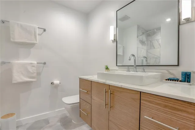 $5,500 | 618 North Rampart Street, Unit 204, New Orleans, LA 70112