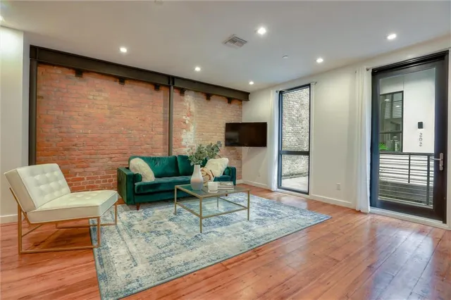 $5,500 | 618 North Rampart Street, Unit 204, New Orleans, LA 70112