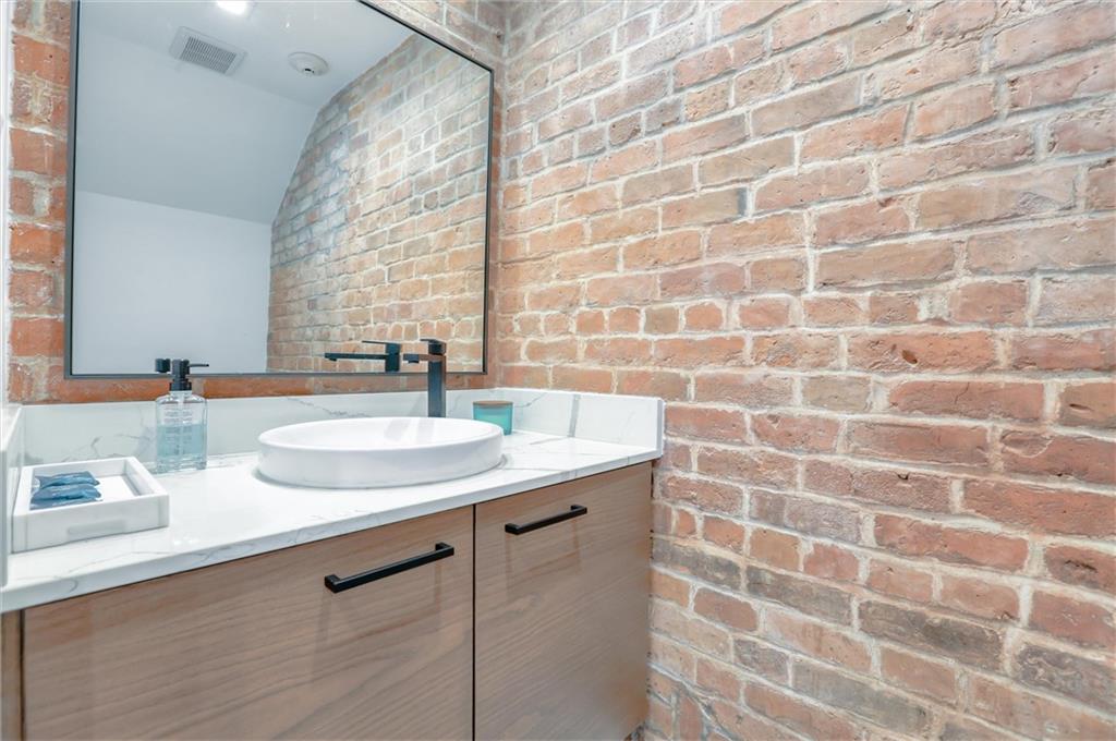 618 North Rampart Street, Unit 204 New Orleans, LA 70112 - Photo 6 of 20