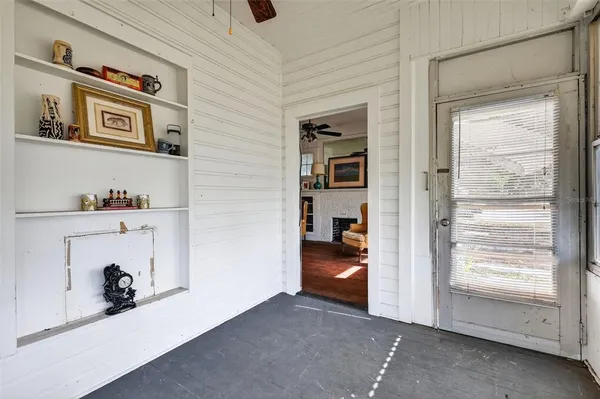 $200,000 | 272 South Central Avenue, Umatilla, FL 32784