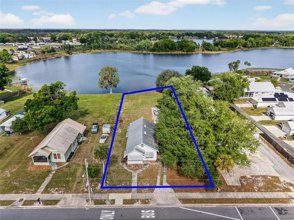$200,000 | 272 South Central Avenue, Umatilla, FL 32784