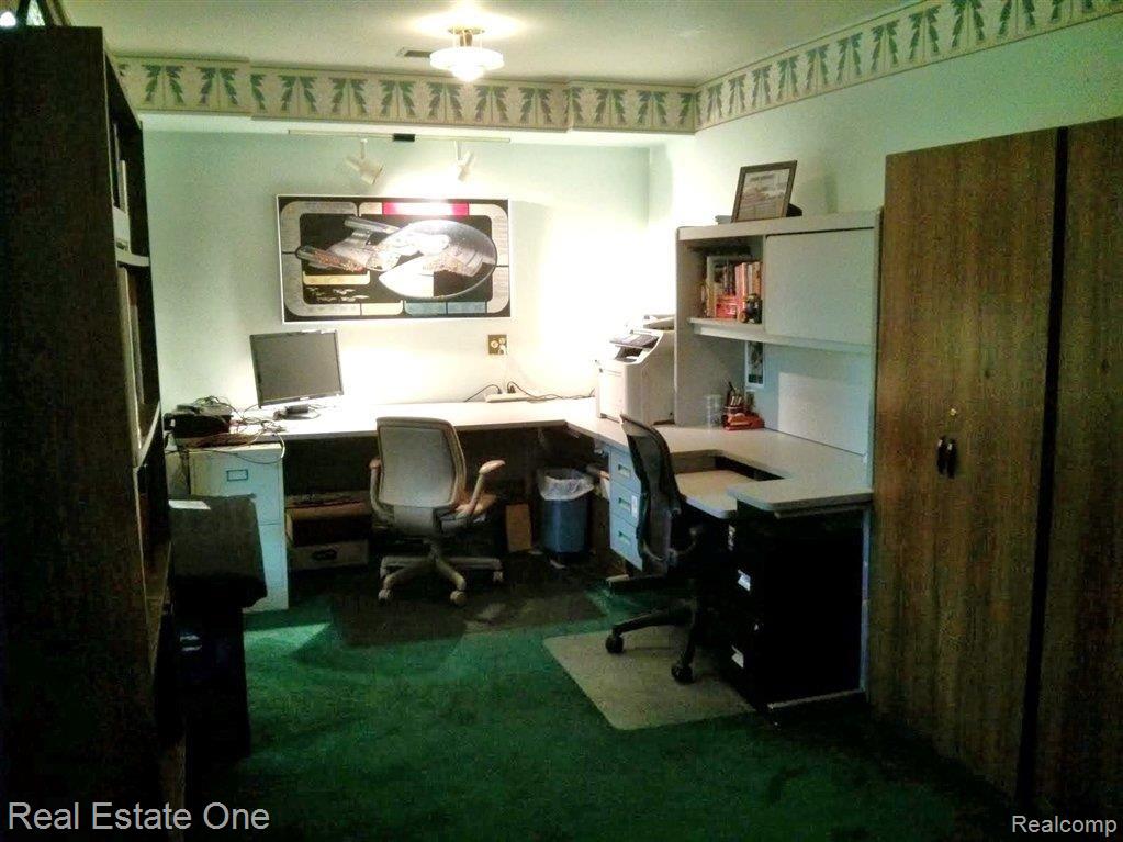 792 East Gunn Road Rochester, MI 48306 - Photo 21 of 26 IMG_20131006_153513.jpg