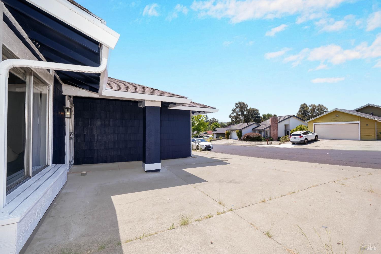 740 Coral Ridge Circle Rodeo, CA 94572 - Photo 16 of 58