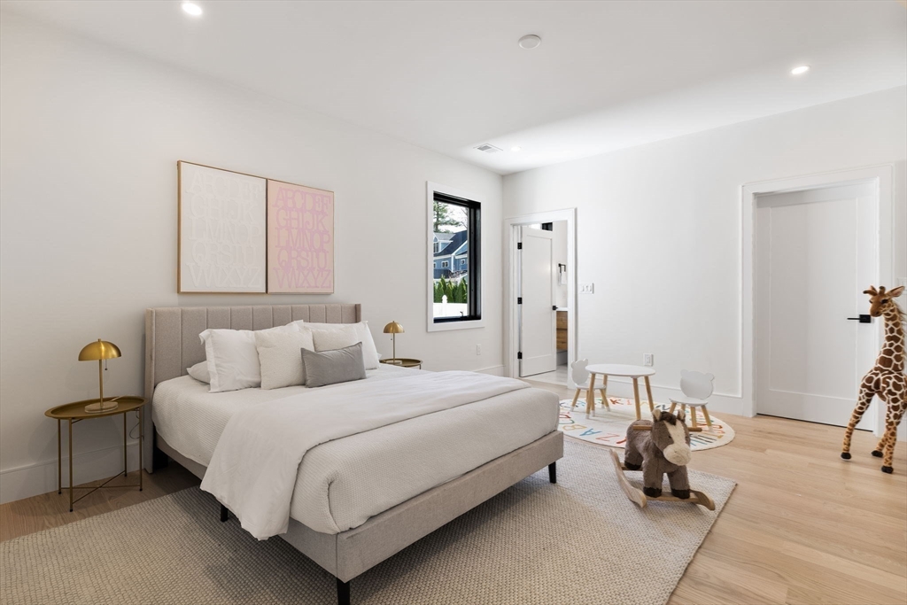 936 Central Avenue Needham, MA 02492 - Photo 18 of 26