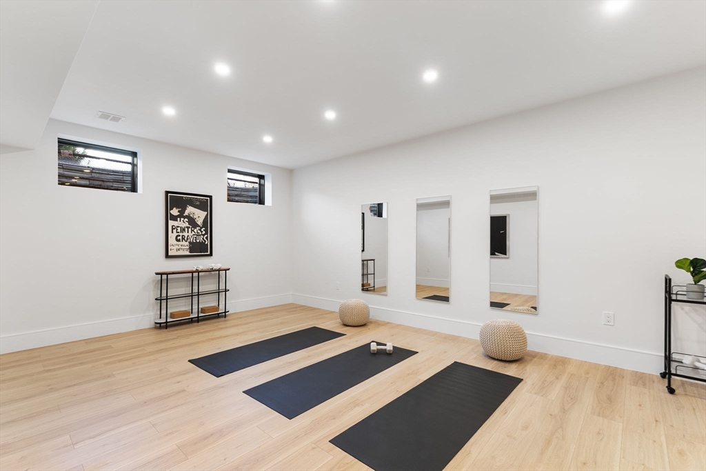 936 Central Avenue Needham, MA 02492 - Photo 22 of 26