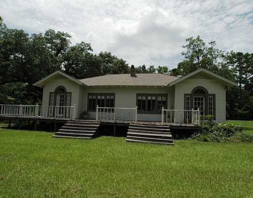 77007 Lee Road Covington, LA 70435 - Photo 1 of 21 Gallery Image 1