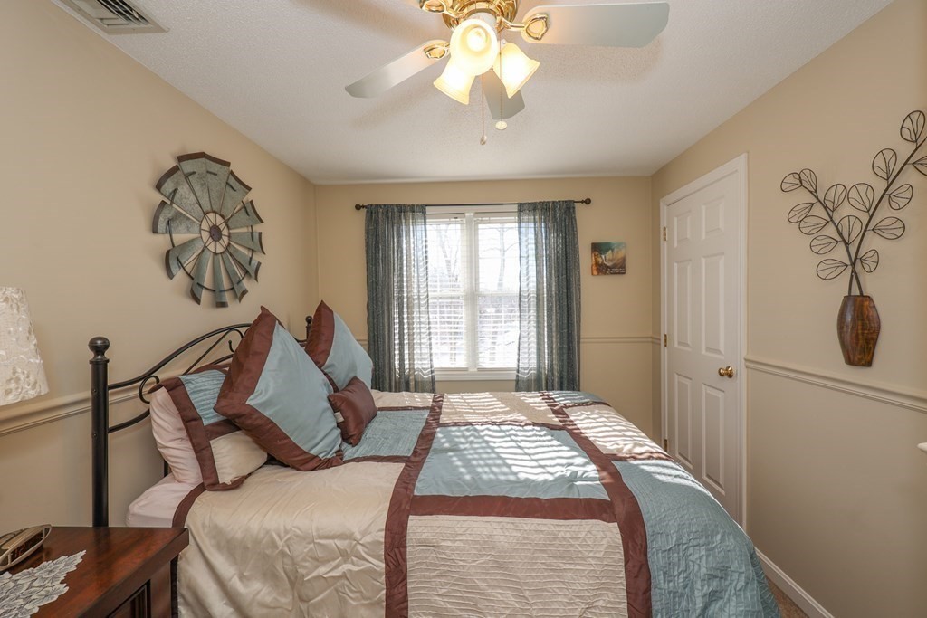 166 Hillcrest Road Dracut, MA 01826 - Photo 26 of 42