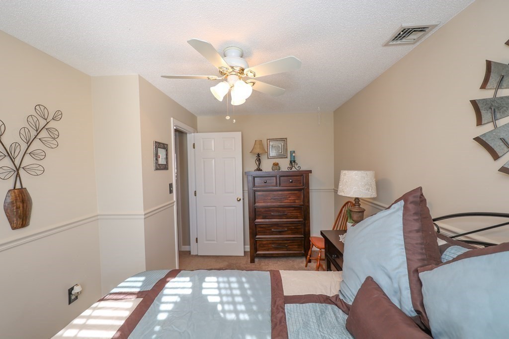 166 Hillcrest Road Dracut, MA 01826 - Photo 27 of 42