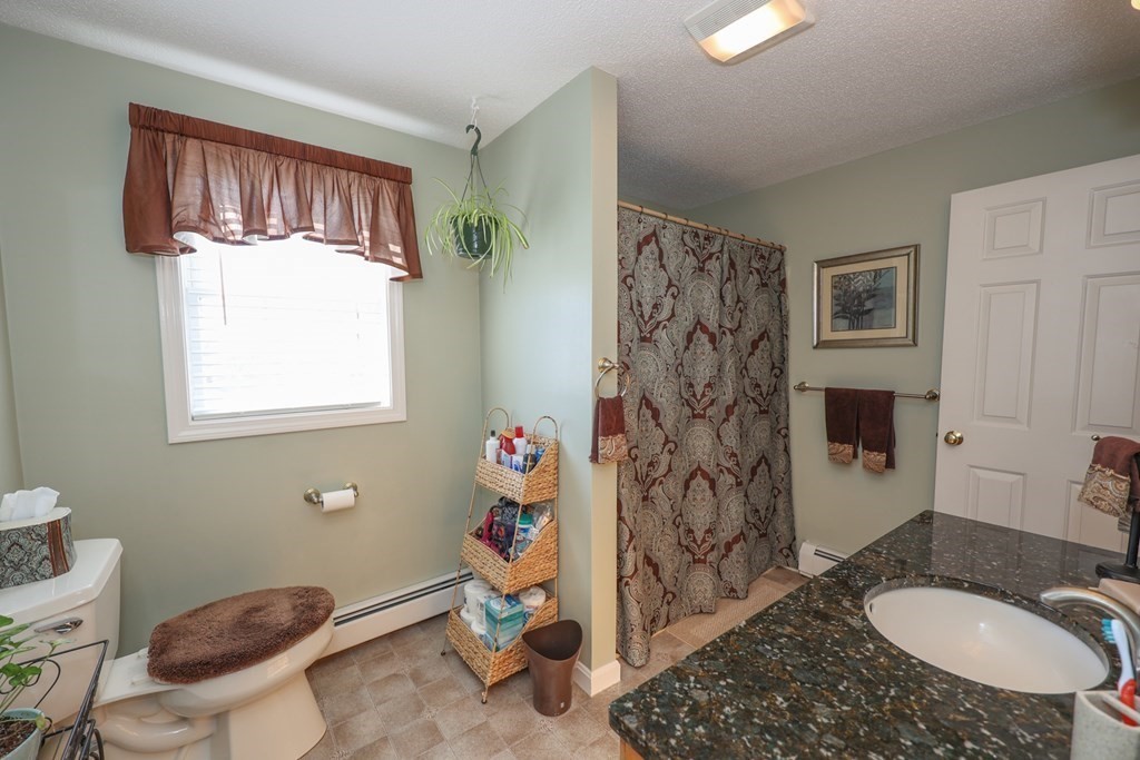 166 Hillcrest Road Dracut, MA 01826 - Photo 29 of 42