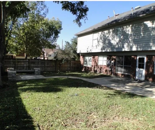 $2,300 | 18843 Appletree Hill Lane, Houston, TX 77084