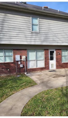 $2,300 | 18843 Appletree Hill Lane, Houston, TX 77084