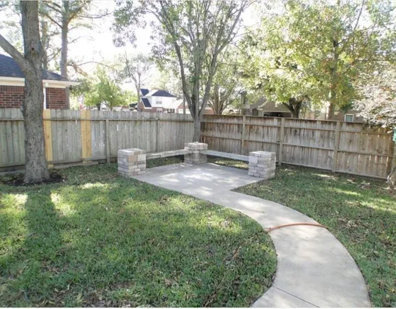 $2,300 | 18843 Appletree Hill Lane, Houston, TX 77084