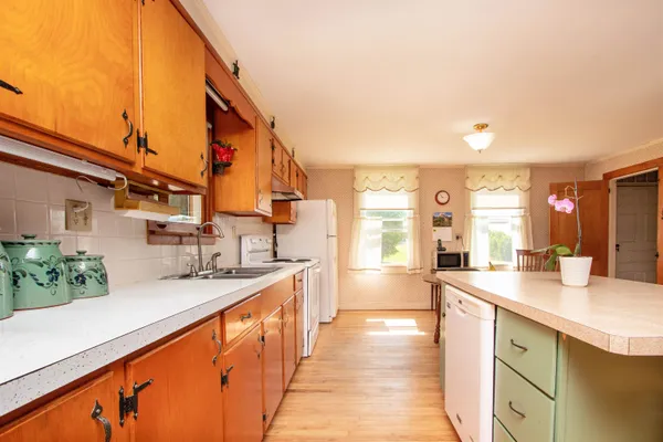 $350,000 | 1247 High Ridge Road, Waterford, VT 05819