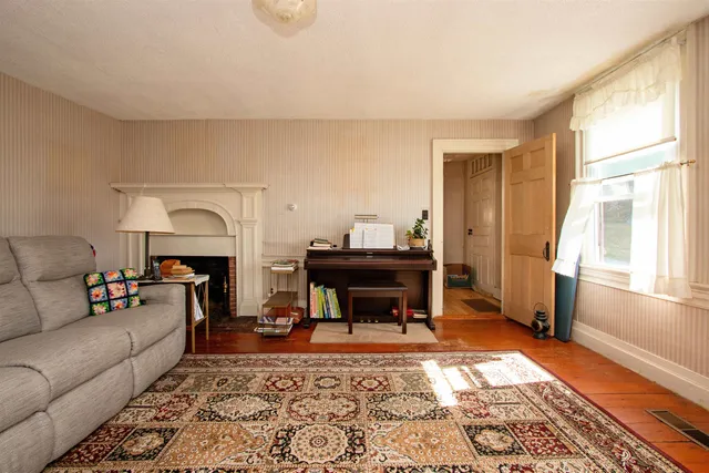 $375,000 | 1247 High Ridge Road, Waterford, VT 05819