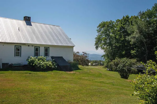 $350,000 | 1247 High Ridge Road, Waterford, VT 05819
