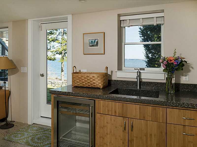 10 Sandy Cove Road Falmouth, ME 04105 - Photo 16 of 28 Family Room.