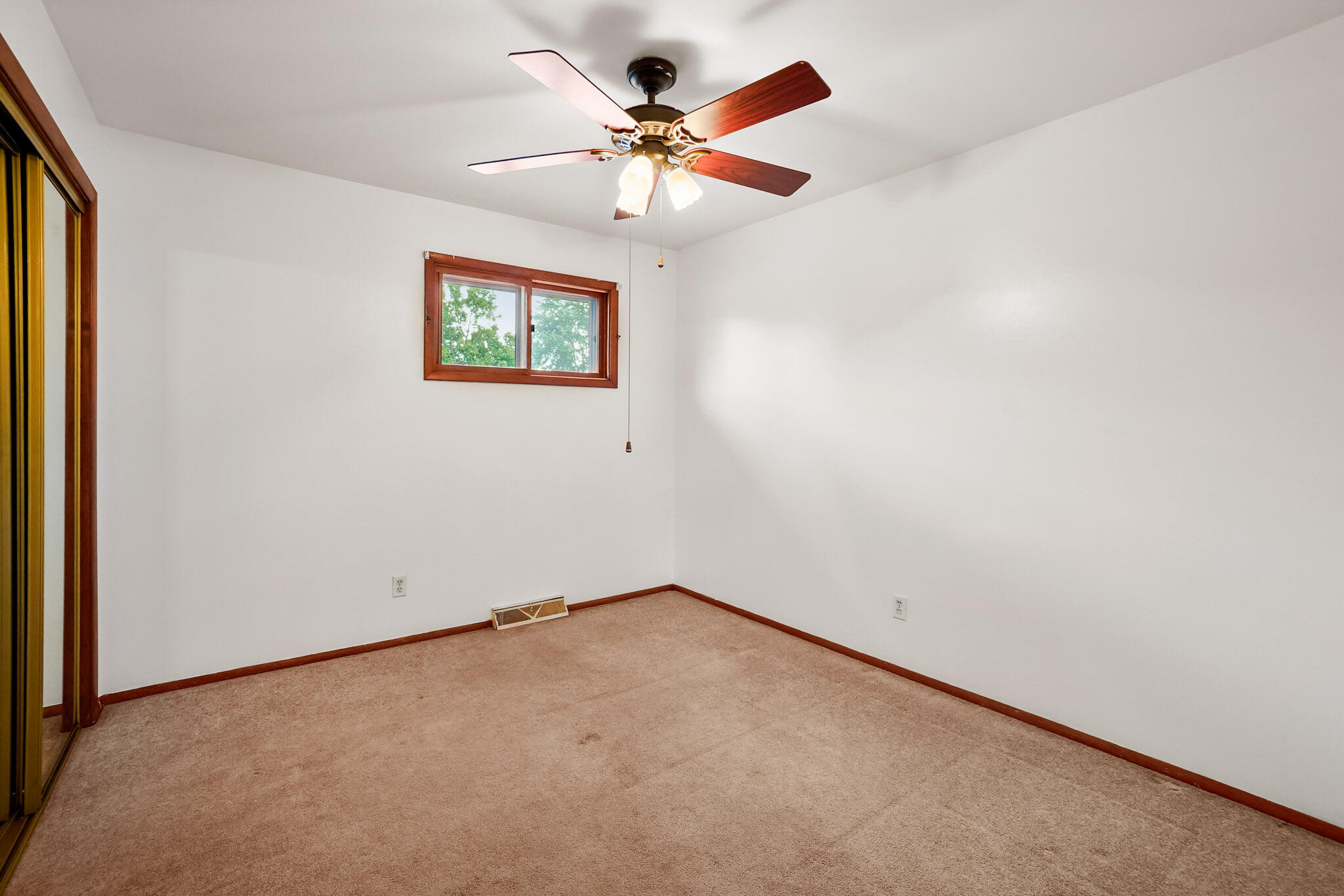 1402 North Indiana Street Griffith, IN 46319 - Photo 22 of 32 2048x1366