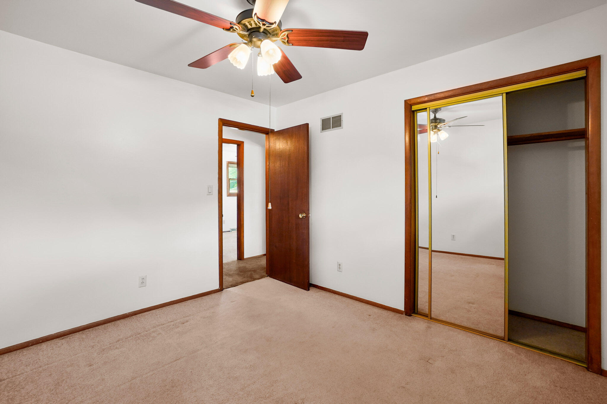 1402 North Indiana Street Griffith, IN 46319 - Photo 23 of 32 2048x1365