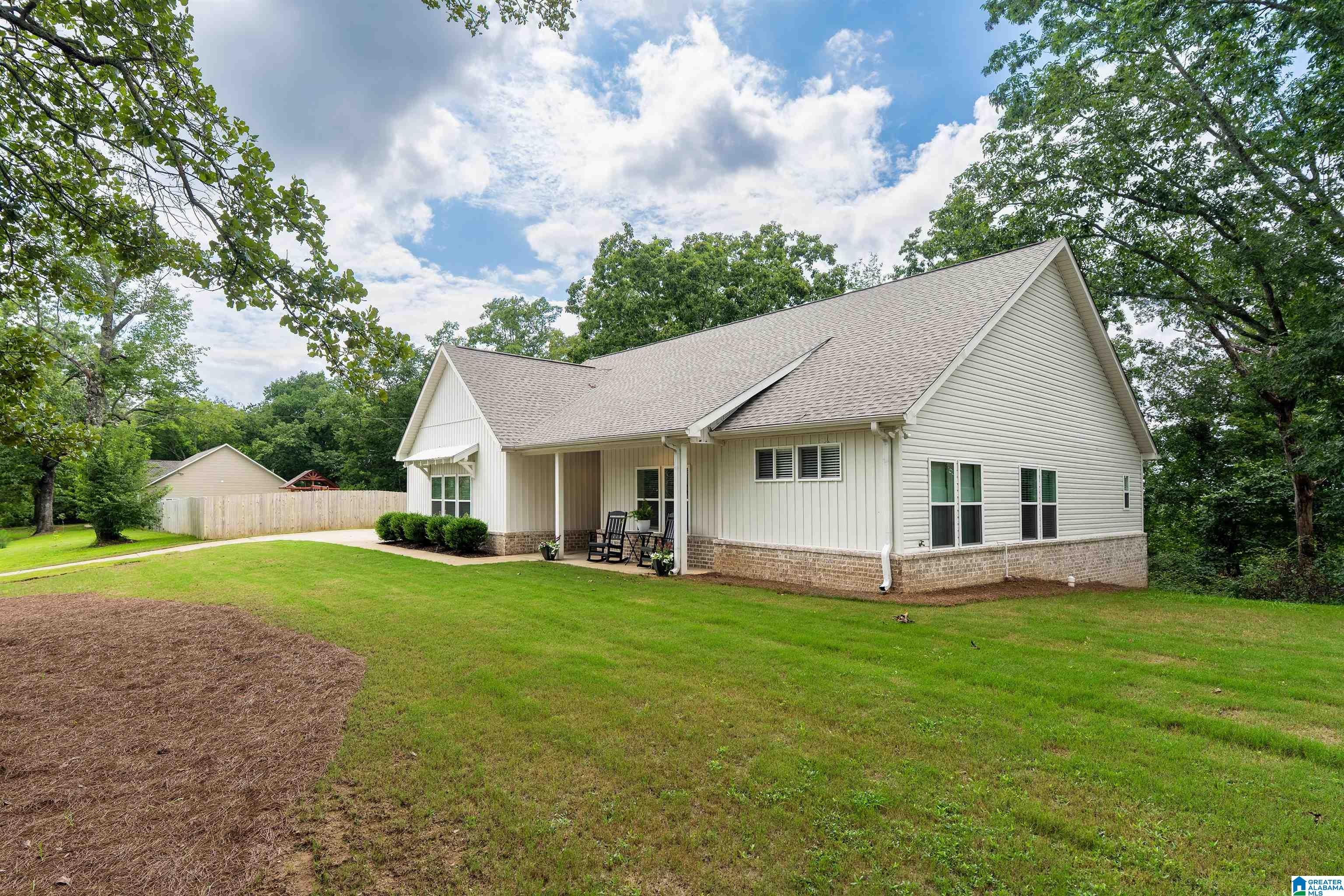 6526 Mountain Ridge Road Trussville, AL 35173 - Photo 2 of 25 Gallery Image 2