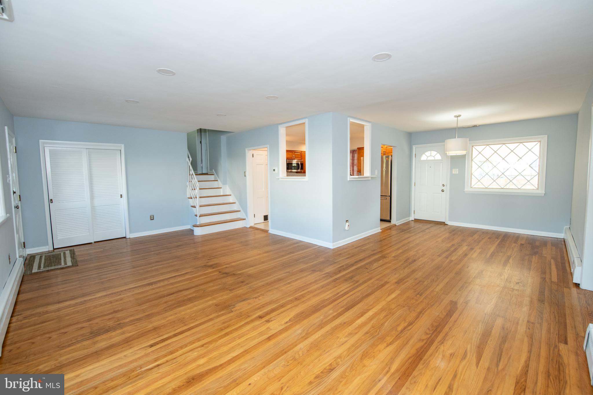 953 Old Ford Road Huntingdon Valley, PA 19006 - Photo 8 of 53 a view of empty room with wooden floor and window