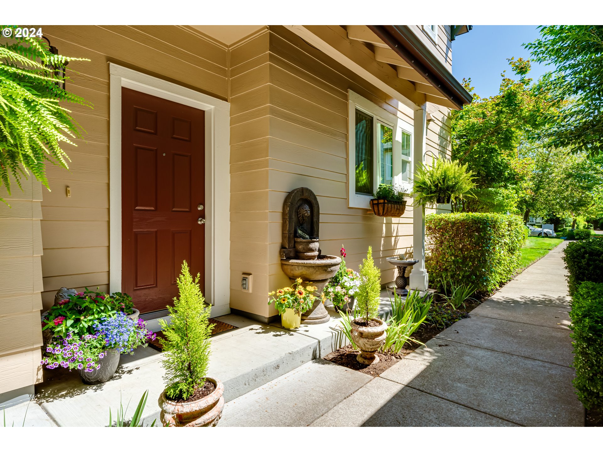 1688 Riley Lane Eugene, OR 97402 - Photo 1 of 44 Gallery Image 1