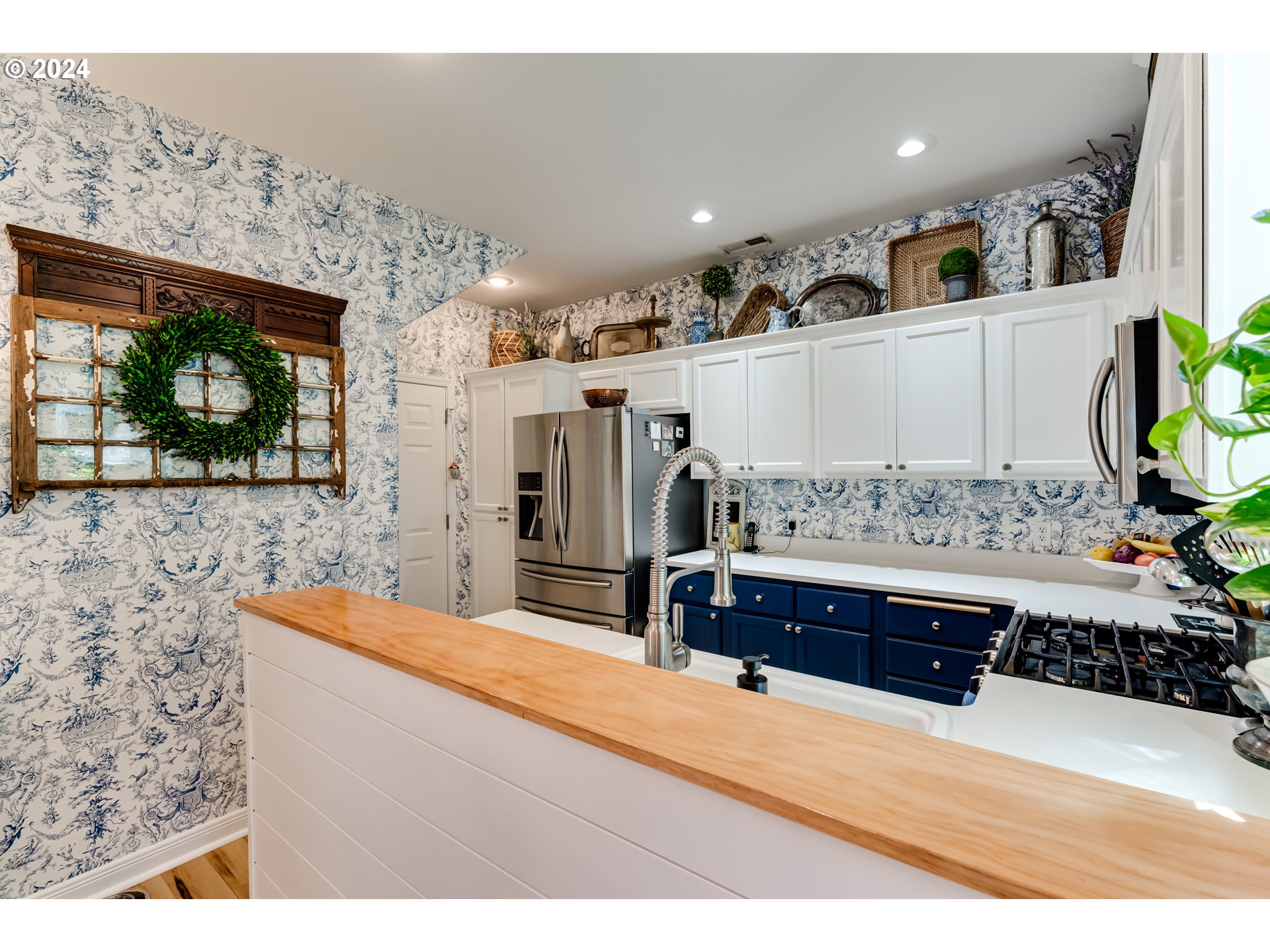 1688 Riley Lane Eugene, OR 97402 - Photo 12 of 44 Gallery Image 12