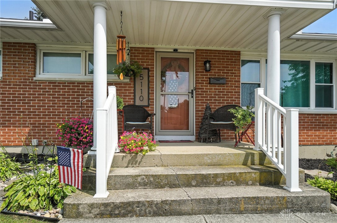 5110 Ridgewood Road East Springfield, OH 45503 - Photo 2 of 42