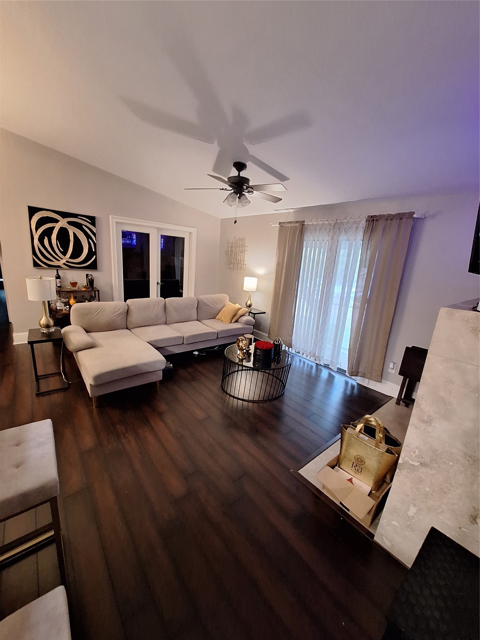 2425 Augusta Drive, Unit 4 Houston, TX 77057 - Photo 6 of 12 a living room with furniture and a window