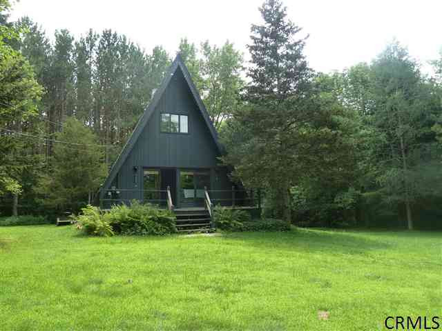 438 Stairs Road Amsterdam, NY 12010 - Photo 1 of 12 Photo 1