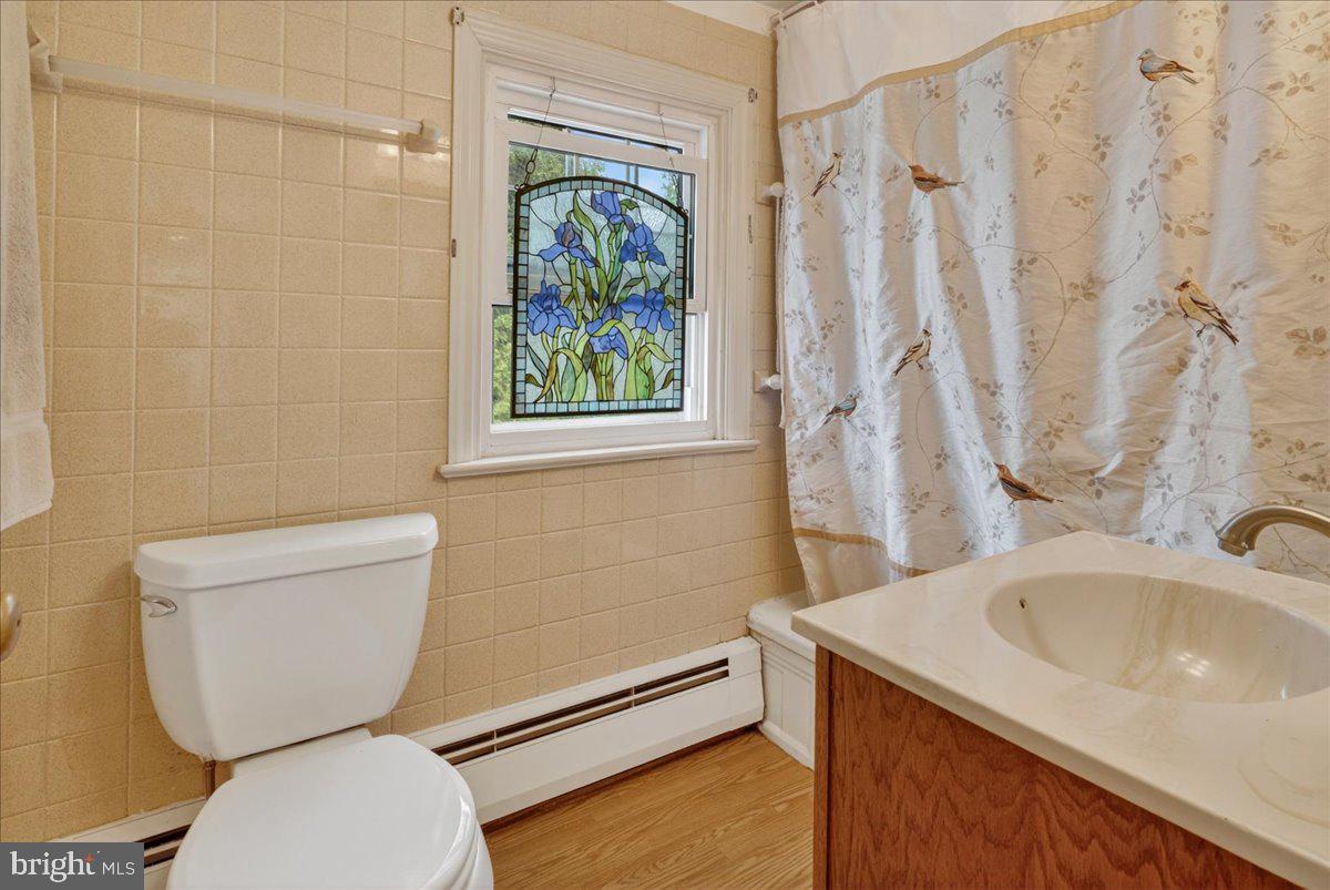 443 Baptist Church Road Spring City, PA 19475 - Photo 20 of 37 Full hall bath