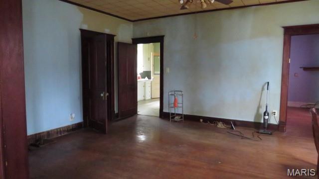 911 Madison Street Gillespie, IL 62033 - Photo 9 of 14