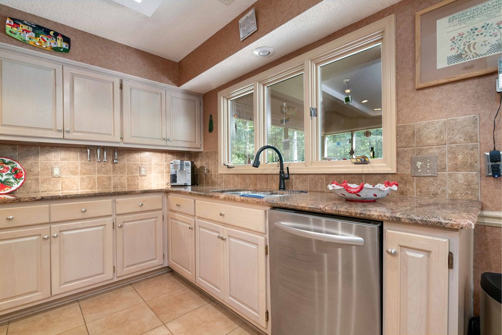 685 Green Ridge Road Cataula, GA 31804 - Photo 9 of 35 Gallery Image 9
